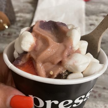 Pressed Juicery - Açaí and passion fruit Freeze - Juice Bars & Smoothies Near Me - Sacramento, California Pressed Juicery - Açaí and passion fruit Freeze - Juice Bars & Smoothies Near Me - Sacramento, California