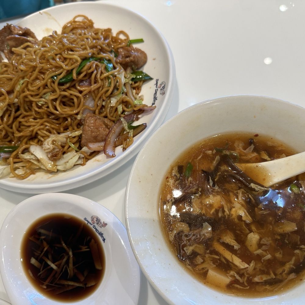 Super Dumpling - Sweet and Hot & Sour Soup, Beef Fried Noodle - Noodles Near Me - Orange, California Super Dumpling - Sweet and Hot & Sour Soup, Beef Fried Noodle - Noodles Near Me - Orange, California