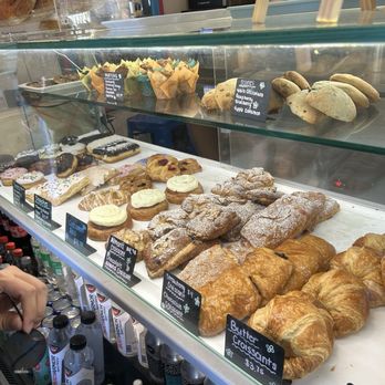 Sweet Al's Cafe - Pastry case - Coffee & Tea Near Me - Hilton Head Island, South Carolina