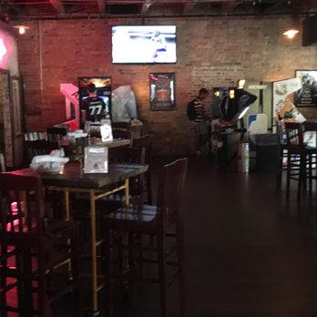 Headquarters Beercade River North - Bar - Bars Near Me - Chicago, Illinois