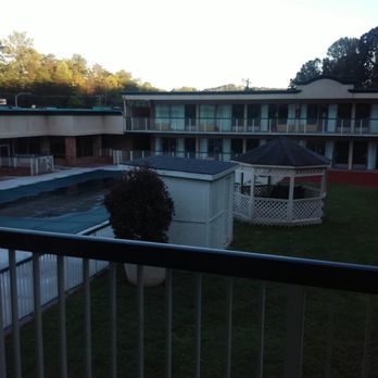 Econo Lodge - Lovely day out. - Hotels Near Me - Martinsville, Virginia Econo Lodge - Lovely day out. - Hotels Near Me - Martinsville, Virginia