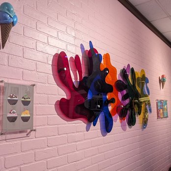 Cafe Bdan - Cute wall decor - Desserts Near Me - Centreville, Virginia