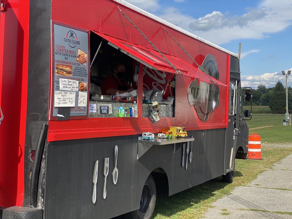 THE CLEVER CLEAVER Updated April 2024 33 Pine St, Granville, New