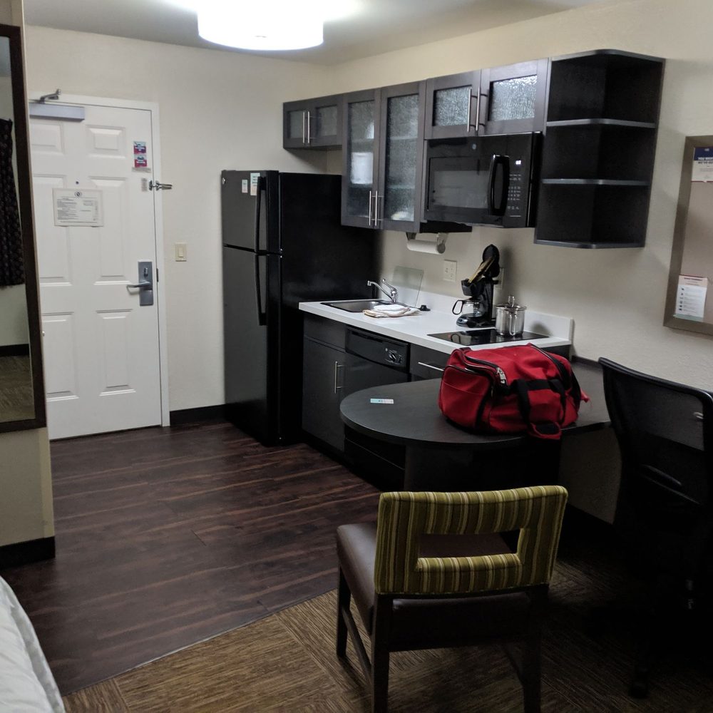 Candlewood Suites Appleton - Hotels Near Me - Appleton, Wisconsin