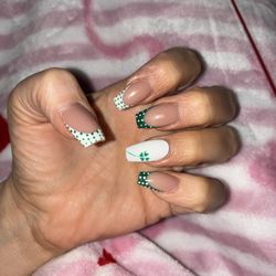 Honey Nails Spa - St. Patrick's Day Nails by Amy
