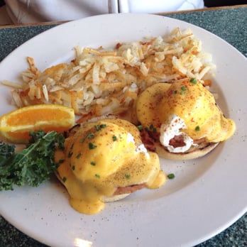 Egg River Cafe - Traditional eggs benedict - Breakfast & Brunch Near Me - Hood River, Oregon Egg River Cafe - Traditional eggs benedict - Breakfast & Brunch Near Me - Hood River, Oregon