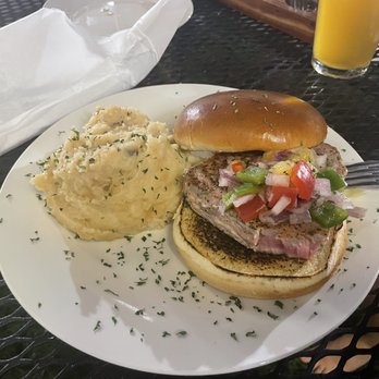 Shadowlawn Eats - Tuna steak sandwich with garlic mashed potatoes - New American Near Me - Virginia Beach, Virginia