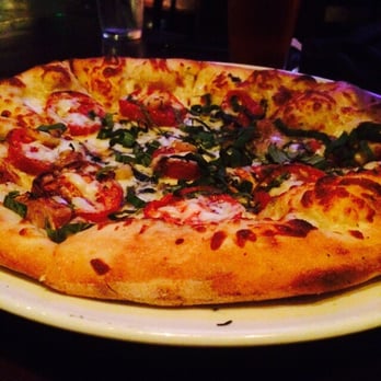 Yard House - Margherita pizza - New American Near Me - Rancho Mirage, California Yard House - Margherita pizza - New American Near Me - Rancho Mirage, California