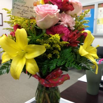 Pat's Creations - Beautiful flowers for my birthday! - Florists Near Me - Valley, Alabama
