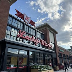 Lucky’s Market