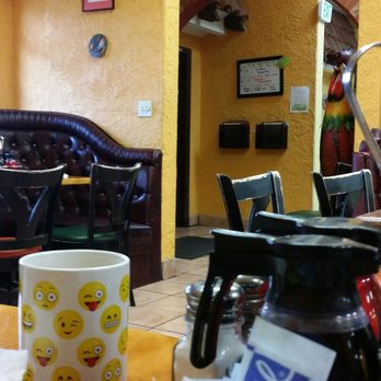 AM Cafe - cheesy interiors..friendly folks - Breakfast & Brunch Near Me - Lancaster, California