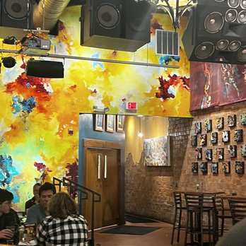 Clementine - Inside decor - New American Near Me - Harrisonburg, Virginia