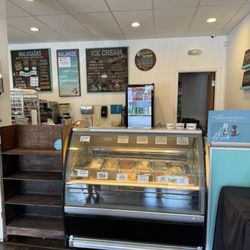 Pipeline Bakeshop & Creamery - Interior during Malasada Day / Fat Tuesday, 2/17/2026