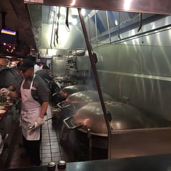 Weber Grill Restaurant - Inside the Weber Grill - Barbeque Near Me - Chicago, Illinois