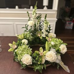 Sunset Florist - Arrangement for cremation urn