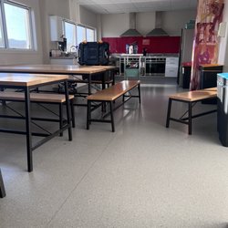 Rock Solid Backpackers - Communal kitchen