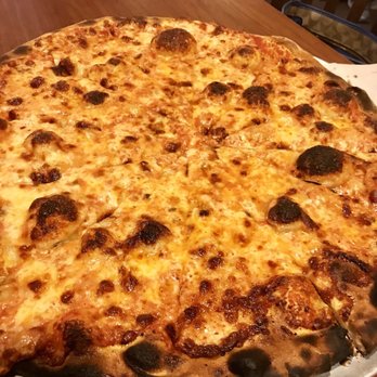 Modern Apizza - Flavorful Mozzarella Pizza - Pizza Near Me - New Haven, Connecticut
