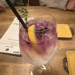Gin purple pea flower