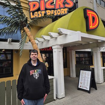 Dick's Last Resort - Indianapolis - Bars Near Me - Indianapolis, Indiana