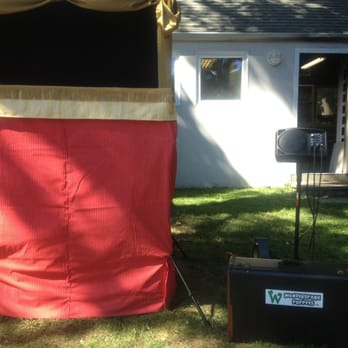 Silvermine Arts Center - Puppet Show at Annual Art Fest - Art Galleries Near Me - New Canaan, Connecticut