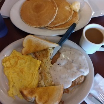 Ma's Place Restaurant - Chicken fried steak, gravy, eggs, toast, pancakes and coffee. - Breakfast & Brunch Near Me - Puyallup, Washington Ma's Place Restaurant - Chicken fried steak, gravy, eggs, toast, pancakes and coffee. - Breakfast & Brunch Near Me - Puyallup, Washington