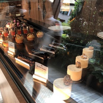 Camélia - Desserts - French Near Me - Paris, 75