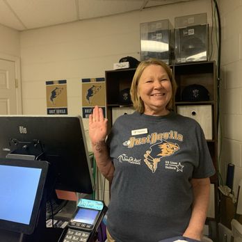 Tri-City Dust Devils - Tammy at the store, very friendly - Amateur Sports Teams Near Me - Pasco, Washington