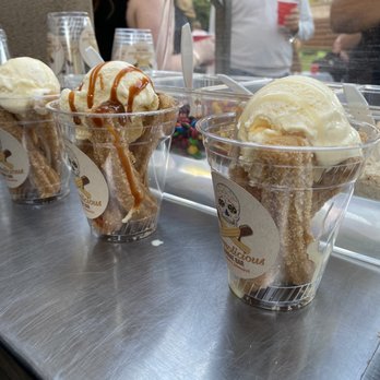 Churrolicious Sundae Bar - ice cream and caramel - Desserts Near Me
