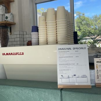 Navi Coffee & Flowers - Coffee & Tea Near Me - Miami, Florida
