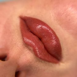 Effortless Arches - Lip blushing