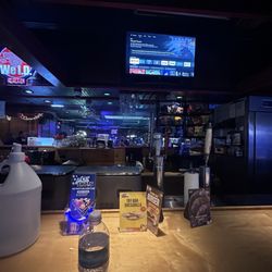 Hot Shots Billiards Club