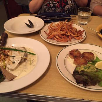 The Senator - Breakfast & Brunch Near Me - Toronto, Ontario
