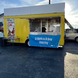 Food truck at 2021 light up Fairdale