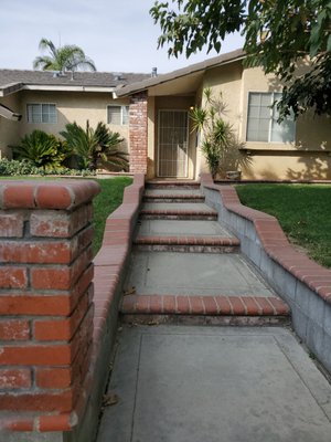 Espinoza Roofing Logo