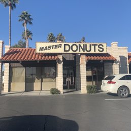 Exterior outside entrance of Master Donuts - Mom & pop donut spot! - Las Vegas, Nevada Exterior outside entrance of Master Donuts - Mom & pop donut spot! - Las Vegas, Nevada