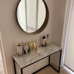Feather - Bar table from feather