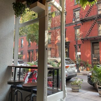 Canto - Inside - Italian Near Me - New York, New York