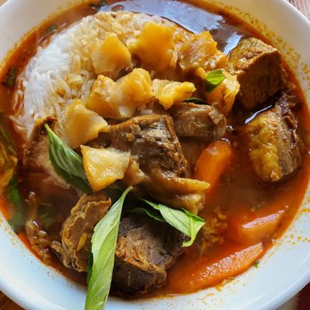 Pho Hoa Noodle Soup - Large Beef stew - Vietnamese Near Me - Pinole, California Pho Hoa Noodle Soup - Large Beef stew - Vietnamese Near Me - Pinole, California
