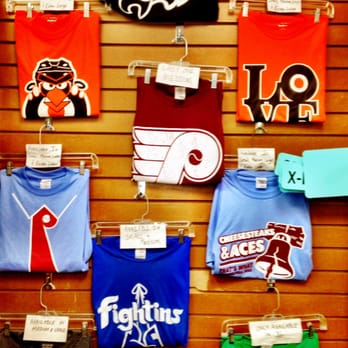 Platos Closet - Used, Vintage & Consignment Near Me - Broomall, Pennsylvania Platos Closet - Used, Vintage & Consignment Near Me - Broomall, Pennsylvania