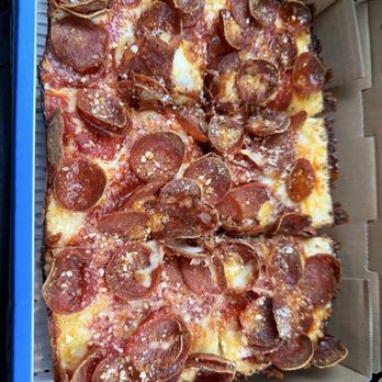 Motorhead Pizza - Pizza Near Me - Loomis, California