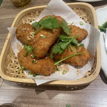 Mom Kitchen - Salt and pepper chicken wings - Hong Kong Style Cafe Near Me - San Diego, California Mom Kitchen - Salt and pepper chicken wings - Hong Kong Style Cafe Near Me - San Diego, California