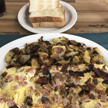 Heavenly Restaurant - Meat omelet w home fires and toast - Breakfast & Brunch Near Me - West Yarmouth, Massachusetts Heavenly Restaurant - Meat omelet w home fires and toast - Breakfast & Brunch Near Me - West Yarmouth, Massachusetts