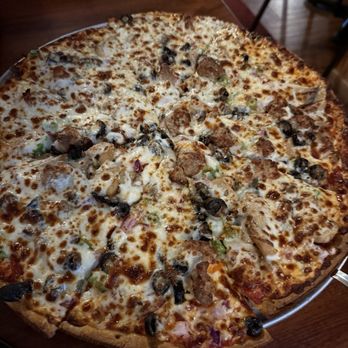 T-Moe's Pizza - Supreme pizza - Pizza Near Me - Johnston City, Illinois