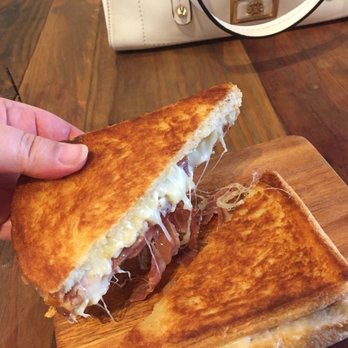 Curds & Co - Cheese Shops Near Me - Brookline, Massachusetts