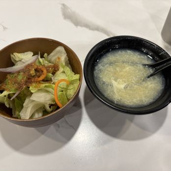 7 Noodles & Sizzling - Crispy lettuce salad and egg drop corn soup - Noodles Near Me - San Jose, California