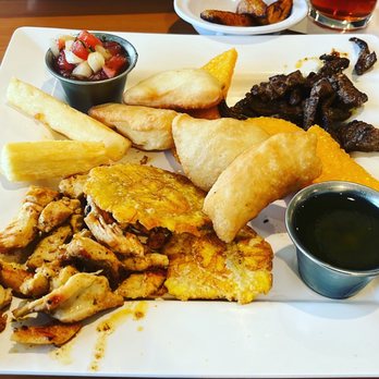 Salomas Panamanian Cuisine - Panama Platter - Breakfast & Brunch Near Me - Fleming Island, Florida Salomas Panamanian Cuisine - Panama Platter - Breakfast & Brunch Near Me - Fleming Island, Florida