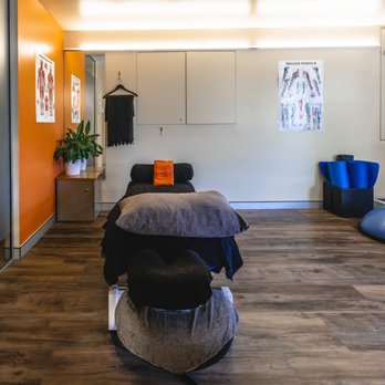 No More Knots Taringa - Massage Therapy Near Me - Taringa, QLD
