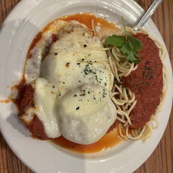 Al's Cafe - Eggplant Parmesan - Italian Near Me - Bethel Park, Pennsylvania Al's Cafe - Eggplant Parmesan - Italian Near Me - Bethel Park, Pennsylvania
