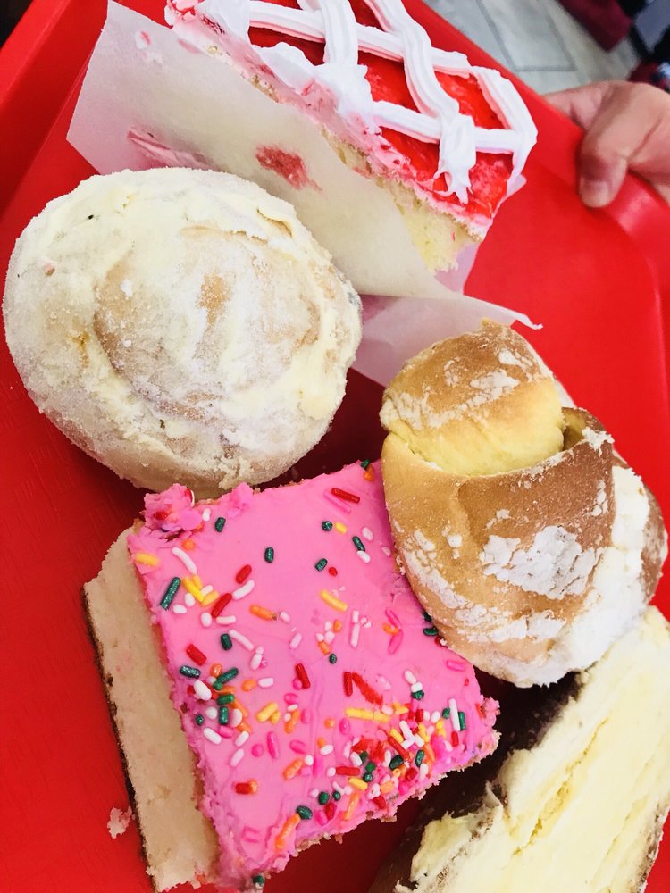 Panaderia Tres Hermanos