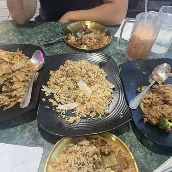 Thai Lotus Restaurant - #30 Pad See Ew #42 Egg Fried Rice #31 Drunken Noodle - Thai Near Me - Hesperia, California Thai Lotus Restaurant - #30 Pad See Ew #42 Egg Fried Rice #31 Drunken Noodle - Thai Near Me - Hesperia, California